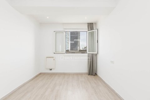 3 bedrooms apartment for sale in Barcelona, Catalonia, Spain № 9263 - photo 11