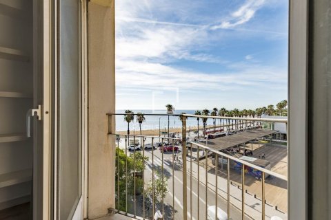 3 bedrooms apartment for sale in Barcelona, Catalonia, Spain № 9263 - photo 2