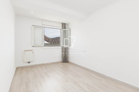 3 bedrooms apartment for sale in Barcelona, Catalonia, Spain № 9263 - photo 15