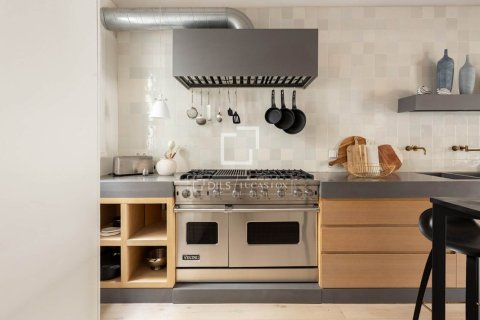 2 bedrooms apartment for sale in Barcelona, Catalonia, Spain № 9205 - photo 16