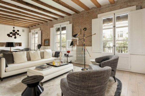 2 bedrooms apartment for sale in Barcelona, Catalonia, Spain № 9205 - photo 5