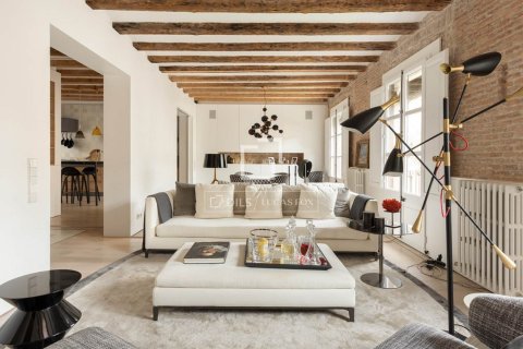 2 bedrooms apartment for sale in Barcelona, Catalonia, Spain № 9205 - photo 4