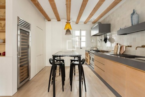 2 bedrooms apartment for sale in Barcelona, Catalonia, Spain № 9205 - photo 17