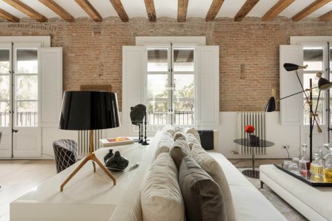 2 bedrooms apartment for sale in Barcelona, Catalonia, Spain № 9205 - photo 11