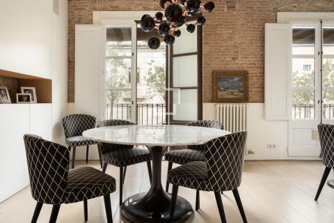 2 bedrooms apartment for sale in Barcelona, Catalonia, Spain № 9205 - photo 15