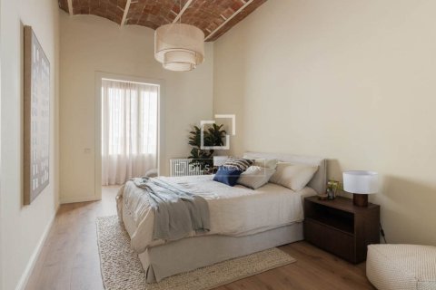 Apartamento de 4 dormitorios en venta en Barcelona, Cataluña, Spain № 9206 - foto 27
