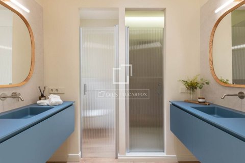 Apartamento de 4 dormitorios en venta en Barcelona, Cataluña, Spain № 9206 - foto 21