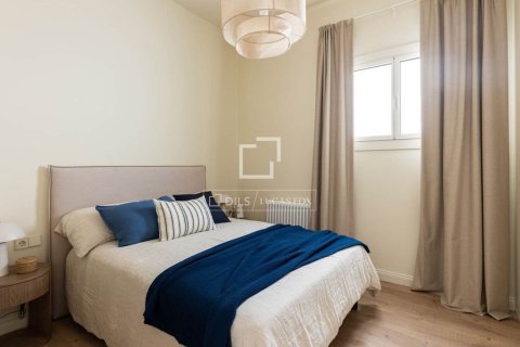 Apartamento de 4 dormitorios en venta en Barcelona, Cataluña, Spain № 9206 - foto 17