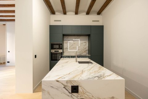 2 bedrooms apartment for sale in Barcelona, Catalonia, Spain № 9164 - photo 3