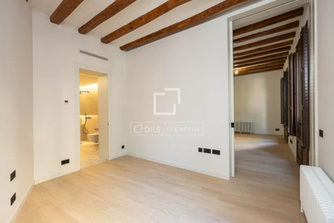 2 bedrooms apartment for sale in Barcelona, Catalonia, Spain № 9164 - photo 8
