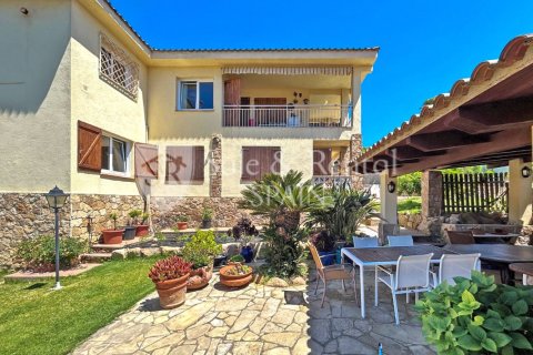 Сasa de 4 dormitorios en venta en Lloret de Mar, Gerona, Cataluña, Spain № 6702