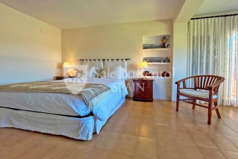 4 bedrooms house for sale in Lloret de Mar, Girona, Catalonia, Spain № 6702 - photo 15