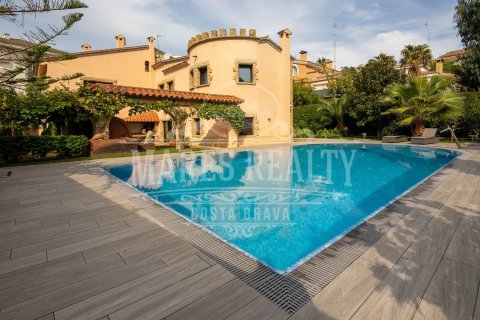 6 chambres villa à vendre à Lloret de Mar, Girona, Catalonia, Spain № 988