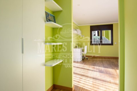 6 bedrooms villa for sale in Lloret de Mar, Girona, Catalonia, Spain № 988 - photo 12