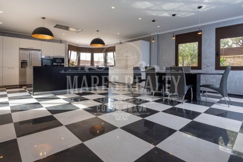 6 bedrooms villa for sale in Lloret de Mar, Girona, Catalonia, Spain № 988 - photo 6