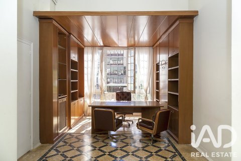 5 bedrooms apartment for sale in Barcelona, Catalonia, Spain № 9143 - photo 24