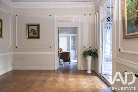 5 bedrooms apartment for sale in Barcelona, Catalonia, Spain № 9143 - photo 5