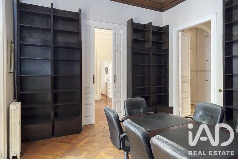 5 bedrooms apartment for sale in Barcelona, Catalonia, Spain № 9143 - photo 22