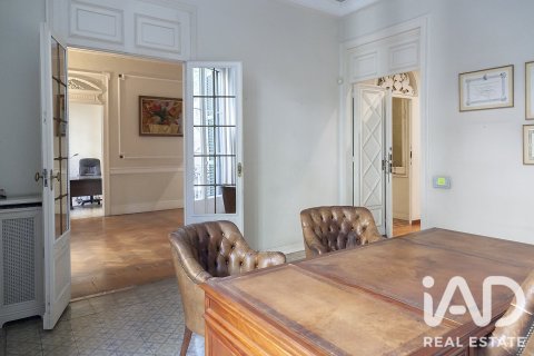 5 bedrooms apartment for sale in Barcelona, Catalonia, Spain № 9143 - photo 7