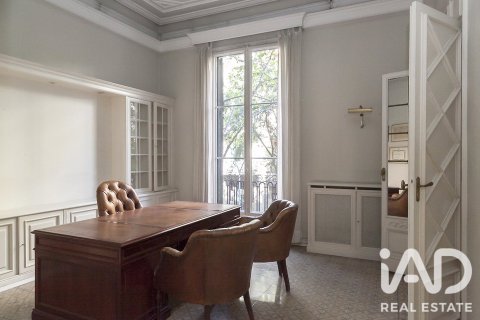 5 bedrooms apartment for sale in Barcelona, Catalonia, Spain № 9143 - photo 6