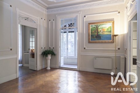 Apartamento de 5 dormitorios en venta en Barcelona, Cataluña, Spain № 9143