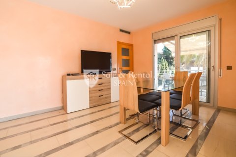 3 bedrooms house for sale in Lloret de Mar, Girona, Catalonia, Spain № 6744 - photo 6