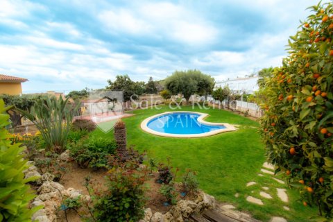 Сasa de 5 dormitorios en venta en Lloret de Mar, Gerona, Cataluña, Spain № 6688