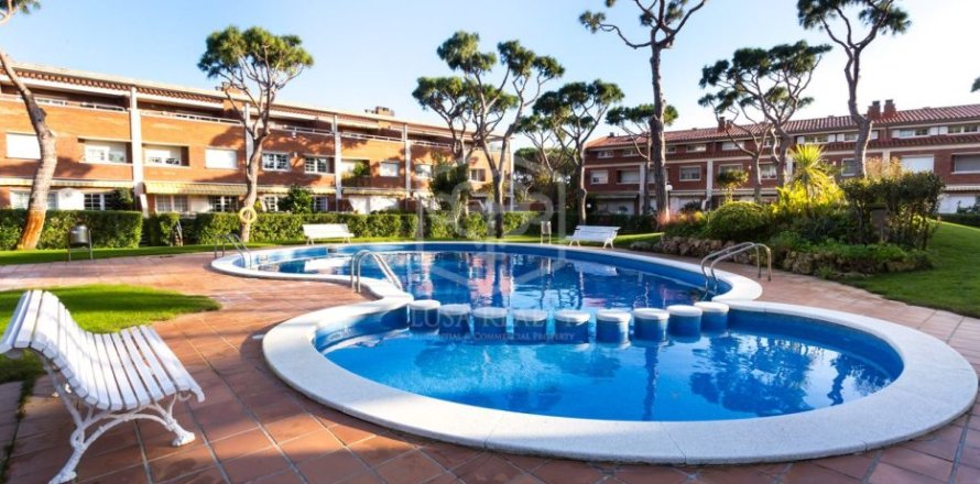 6 bedrooms townhouse for sale in Gava, Barcelona, Catalonia, Spain № 9067