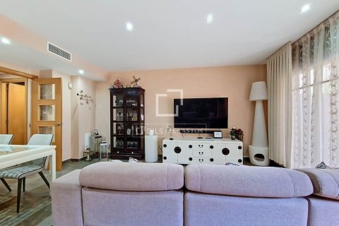 3 bedrooms villa for sale in Cubelles, Barcelona, Catalonia, Spain № 9111 - photo 16