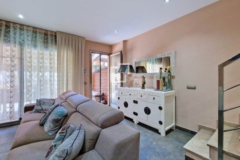 3 bedrooms villa for sale in Cubelles, Barcelona, Catalonia, Spain № 9111 - photo 14
