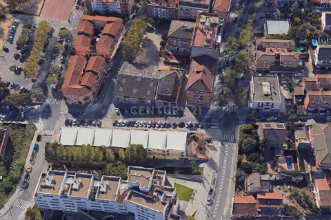 1000 sq.m. office for sale in Parets del Vallès, Barcelona, Catalonia, Spain № 9230 - photo 4
