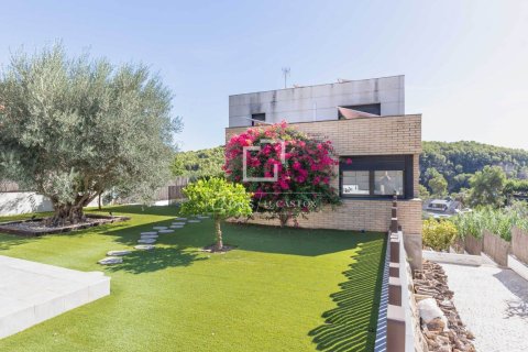 4 bedrooms villa for sale in Esplugues de Llobregat, Barcelona, Catalonia, Spain № 9172 - photo 3