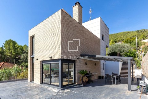 4 bedrooms villa for sale in Esplugues de Llobregat, Barcelona, Catalonia, Spain № 9172 - photo 4