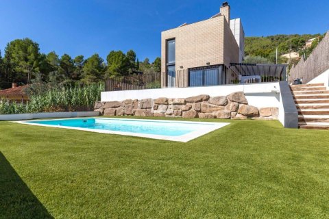 4 bedrooms villa for sale in Esplugues de Llobregat, Barcelona, Catalonia, Spain № 9172 - photo 2