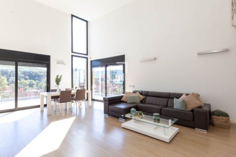 4 bedrooms villa for sale in Esplugues de Llobregat, Barcelona, Catalonia, Spain № 9172 - photo 11