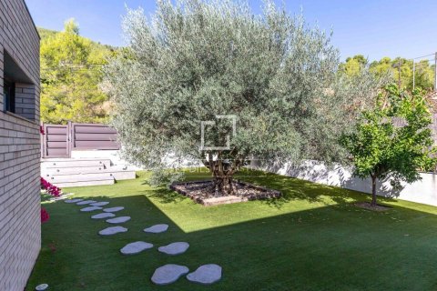 4 bedrooms villa for sale in Esplugues de Llobregat, Barcelona, Catalonia, Spain № 9172 - photo 6
