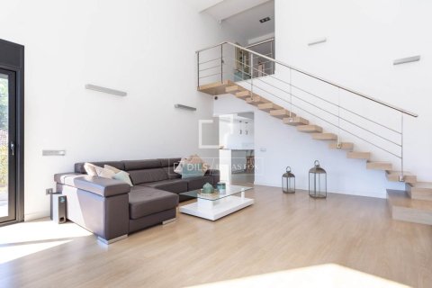 4 bedrooms villa for sale in Esplugues de Llobregat, Barcelona, Catalonia, Spain № 9172 - photo 12