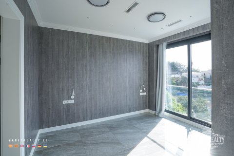 3 bedrooms villa for sale in Lloret de Mar, Girona, Catalonia, Spain № 958 - photo 6