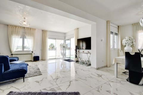 5 bedrooms villa for sale in Lloret de Mar, Girona, Catalonia, Spain № 9191 - photo 13