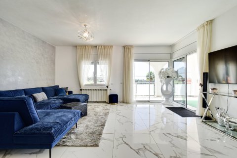 5 bedrooms villa for sale in Lloret de Mar, Girona, Catalonia, Spain № 9191 - photo 12