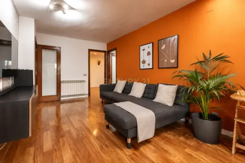 Apartamento de 3 dormitorios en venta en Sant Joan Despí, Barcelona, Cataluña, Spain № 9178 - foto 5