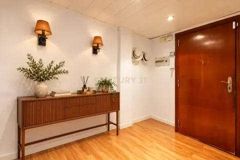 Apartamento de 3 dormitorios en venta en Sant Joan Despí, Barcelona, Cataluña, Spain № 9178 - foto 23