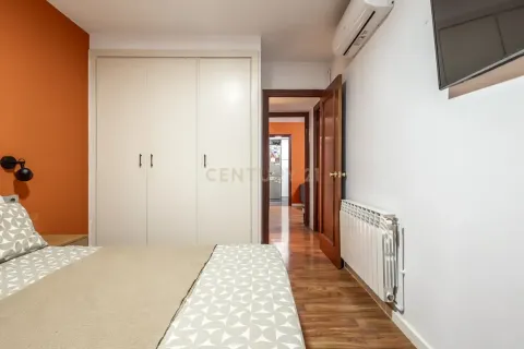 Apartamento de 3 dormitorios en venta en Sant Joan Despí, Barcelona, Cataluña, Spain № 9178 - foto 17