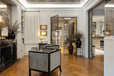Купить квартиру в Барселона, Испания с 3 спальни, 250м², № 9152 - фото 16