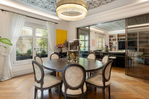 Купить квартиру в Барселона, Испания с 3 спальни, 250м², № 9152 - фото 7