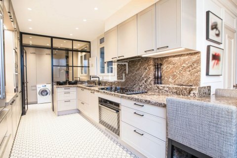 Купить квартиру в Барселона, Испания с 3 спальни, 250м², № 9152 - фото 9