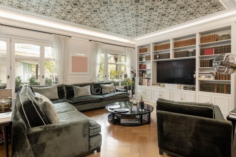 Купить квартиру в Барселона, Испания с 3 спальни, 250м², № 9152 - фото 5