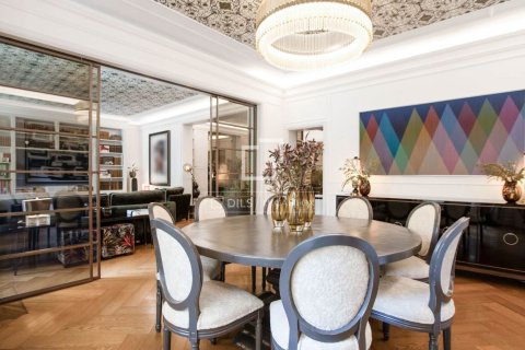 Купить квартиру в Барселона, Испания с 3 спальни, 250м², № 9152 - фото 2