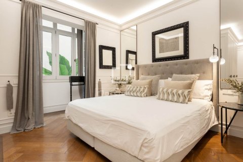 Купить квартиру в Барселона, Испания с 3 спальни, 250м², № 9152 - фото 24
