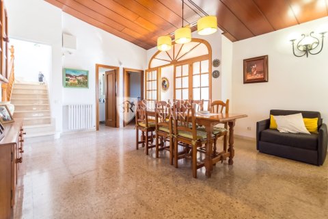 4 bedrooms house for sale in Santa Susanna, Barcelona, Catalonia, Spain № 6746 - photo 10